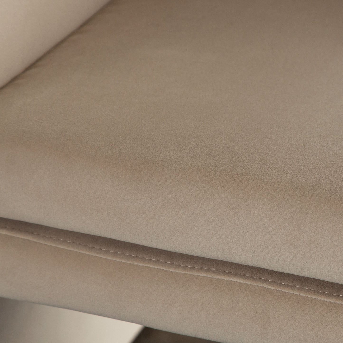 Flynn Chair By Diamond Sofa