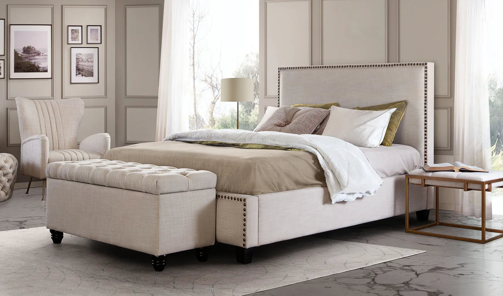 La Jolla Upholstered Bed