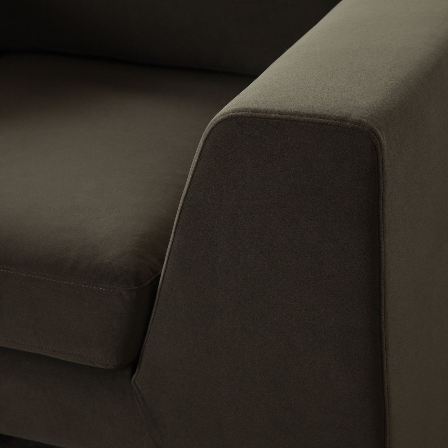 Rift Oversize Sofa by Diamond Sofa