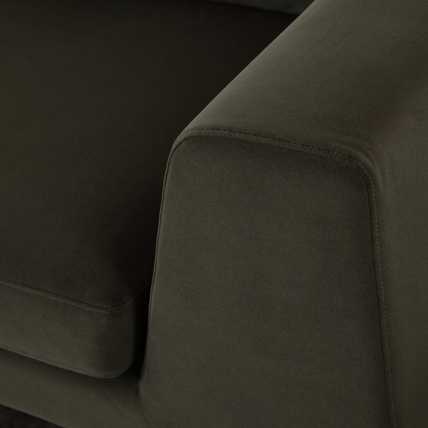 Rift Oversize Sofa by Diamond Sofa