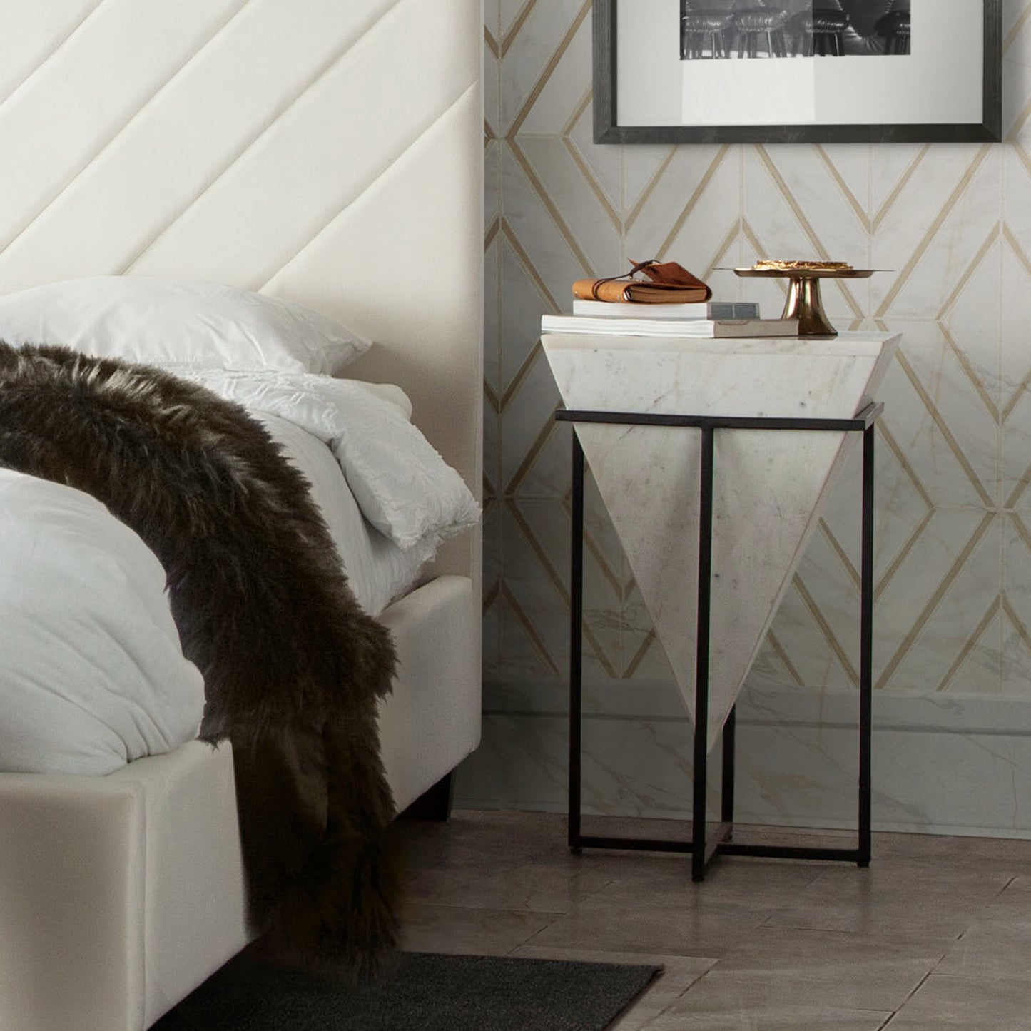 Vector Accent Table