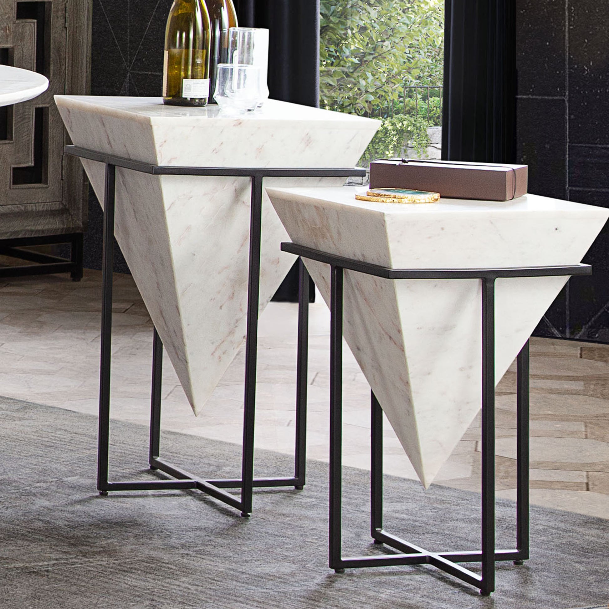 Vector Accent Table